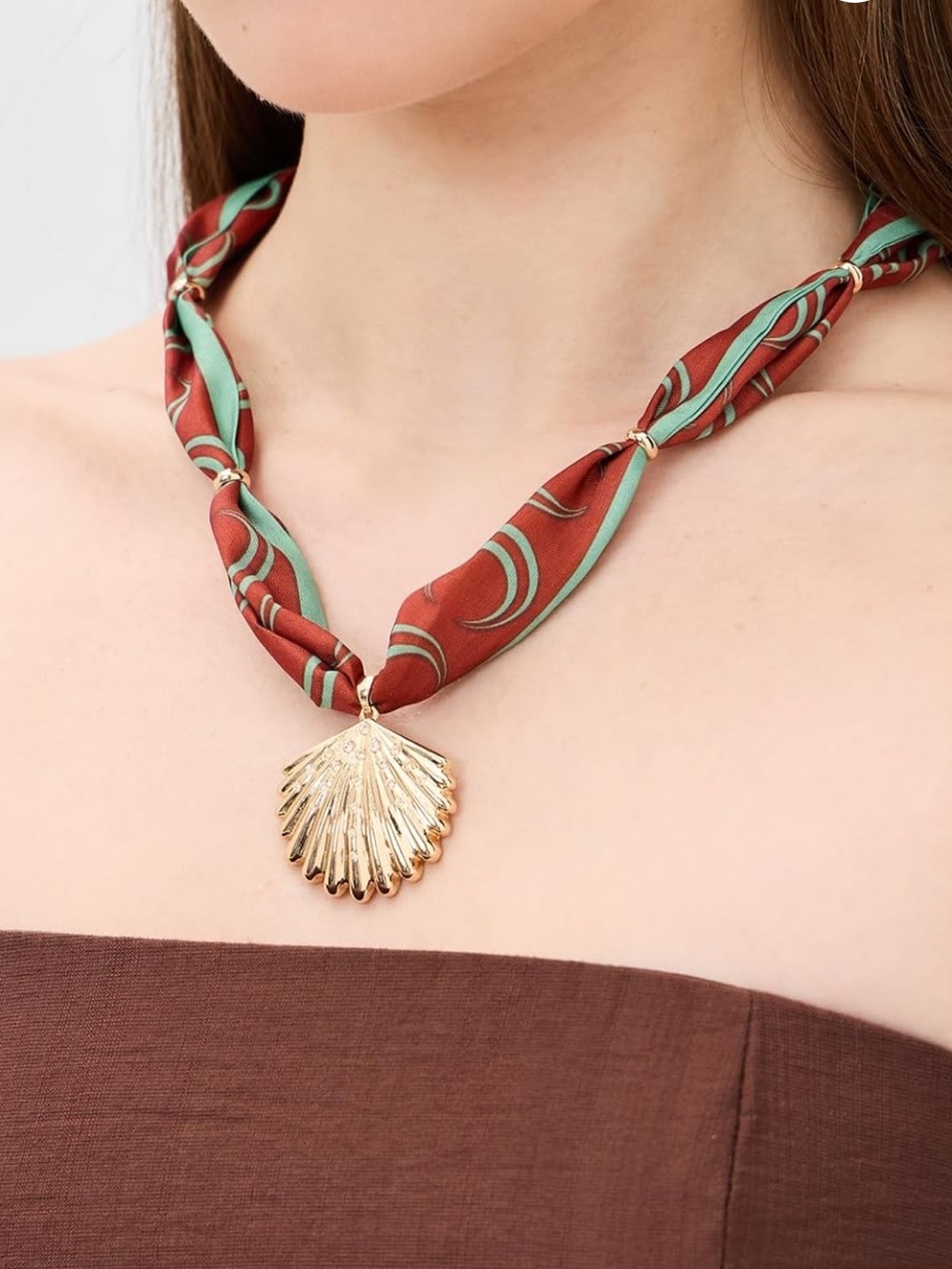 NWT Ettika Resort Scarf Necklace